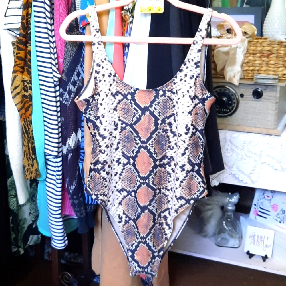 #6 Animal Print Bodysuit Bathing Suit